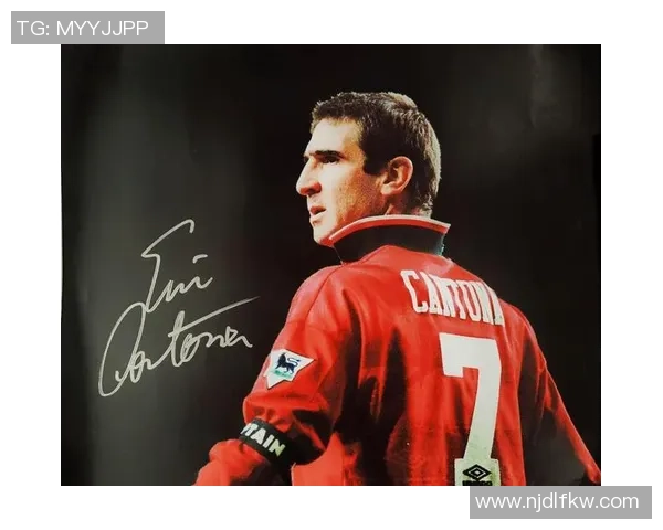 打足球最帅的球星瞬间集锦 带你走近这些球场上的魅力男神